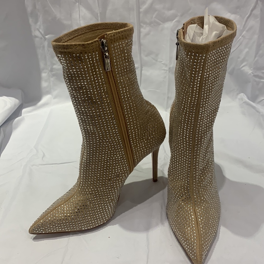Schutz- Sybil Pointed Toe Bootie